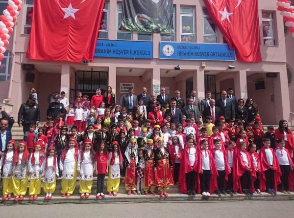 23 Nisan Ulusal Egemenlik ve Çocuk Bayramı kutlamasından kareler 